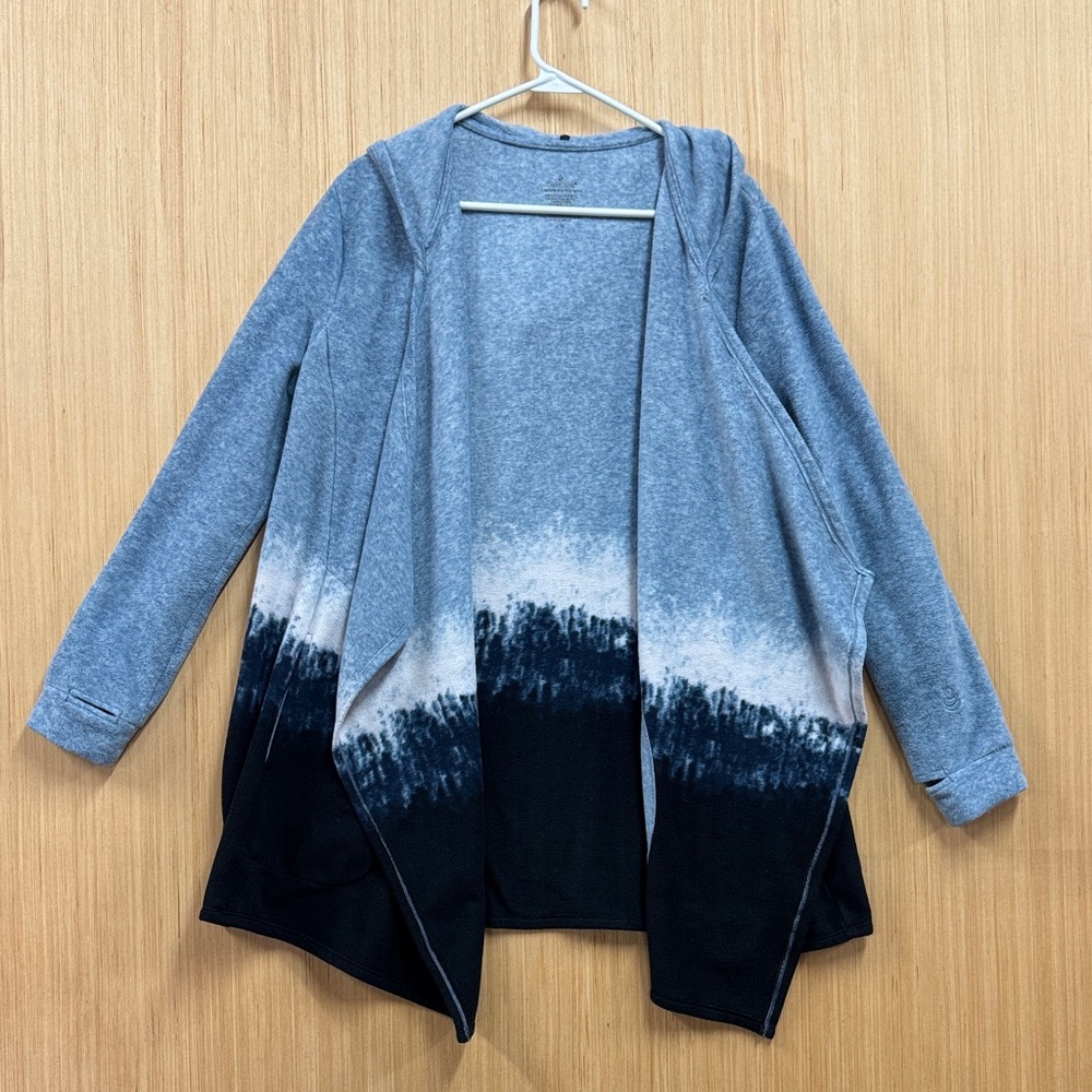 Cuddl Duds Gray and Black Ombre Cardigan